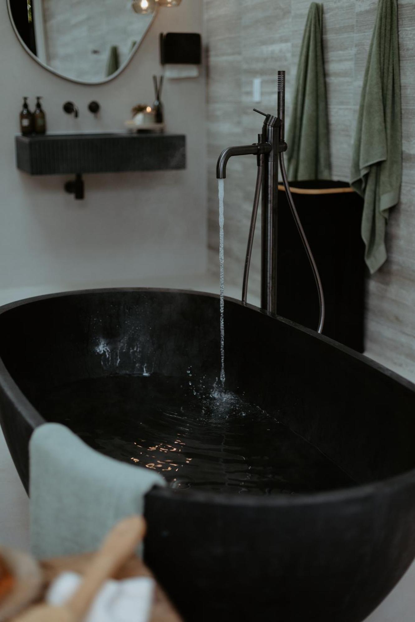 Te Whaanga Retreat & Spa Raglan Ngoại thất bức ảnh