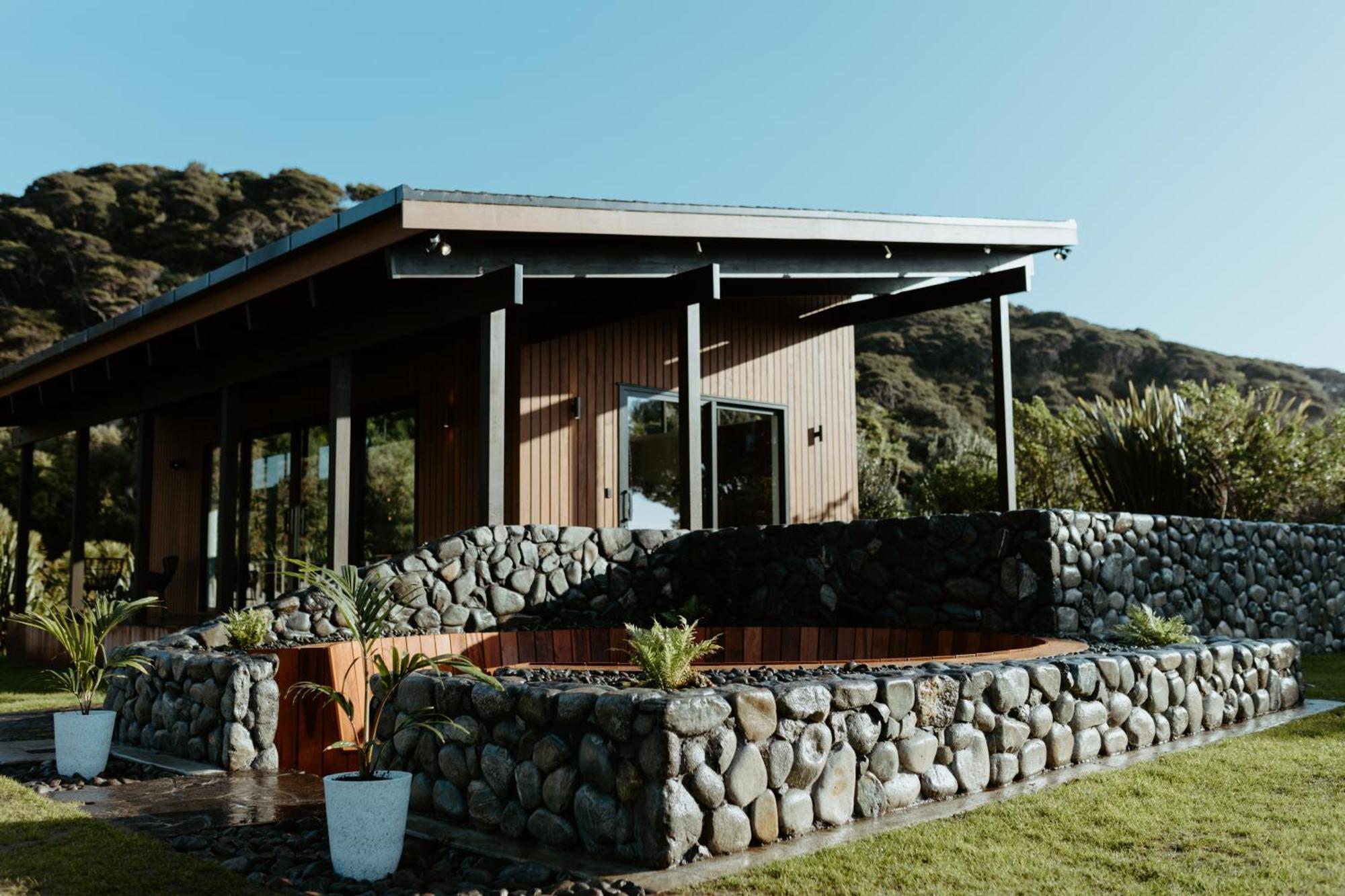 Te Whaanga Retreat & Spa Raglan Ngoại thất bức ảnh